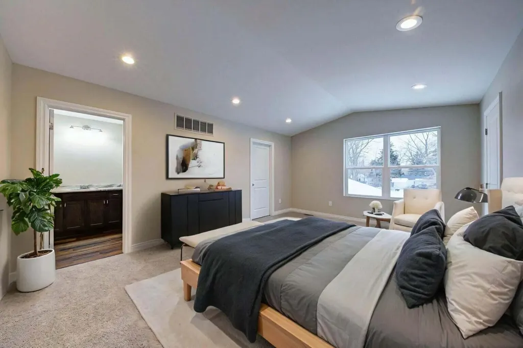 33724 Barrington Street Westland City MI 48186