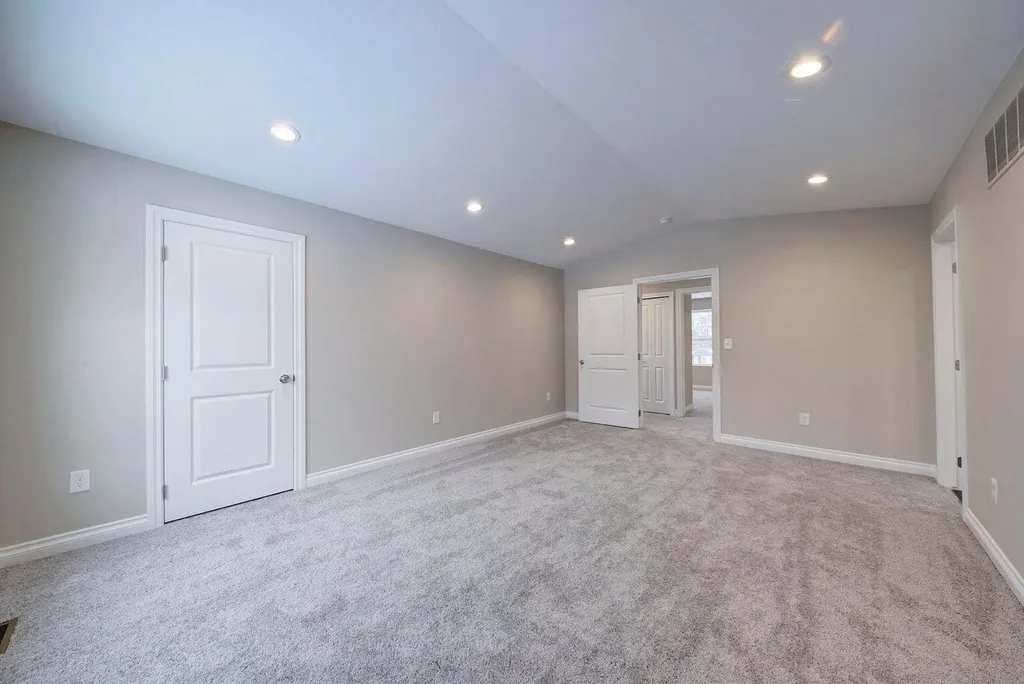 33724 Barrington Street Westland City MI 48186