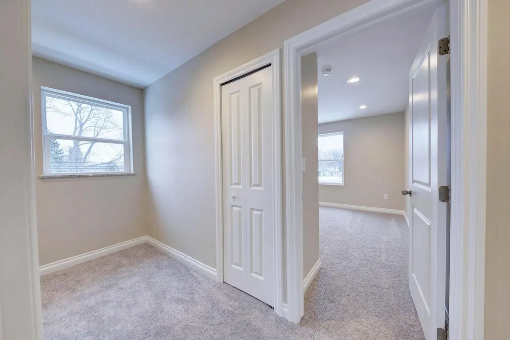 33724 Barrington Street Westland City MI 48186