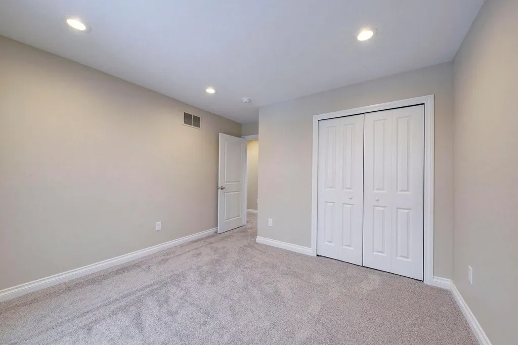 33724 Barrington Street Westland City MI 48186