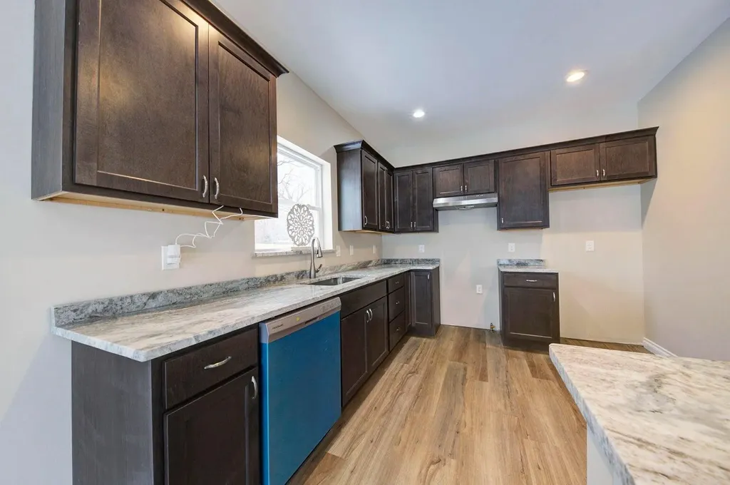 33724 Barrington Street Westland City MI 48186