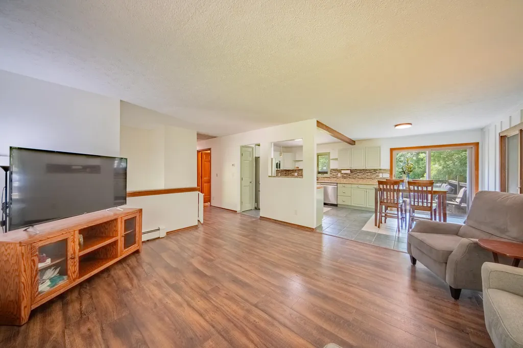 9625 Glenn Road Waterloo Township MI 49240