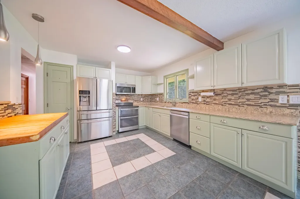 9625 Glenn Road Waterloo Township MI 49240