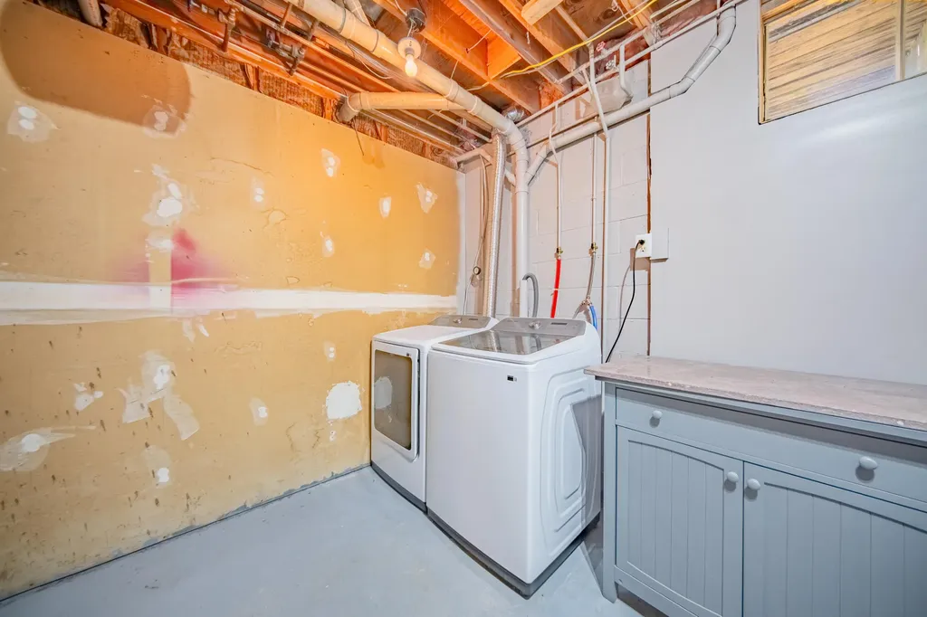 9625 Glenn Road Waterloo Township MI 49240