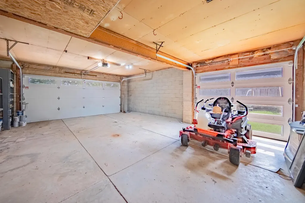 9625 Glenn Road Waterloo Township MI 49240