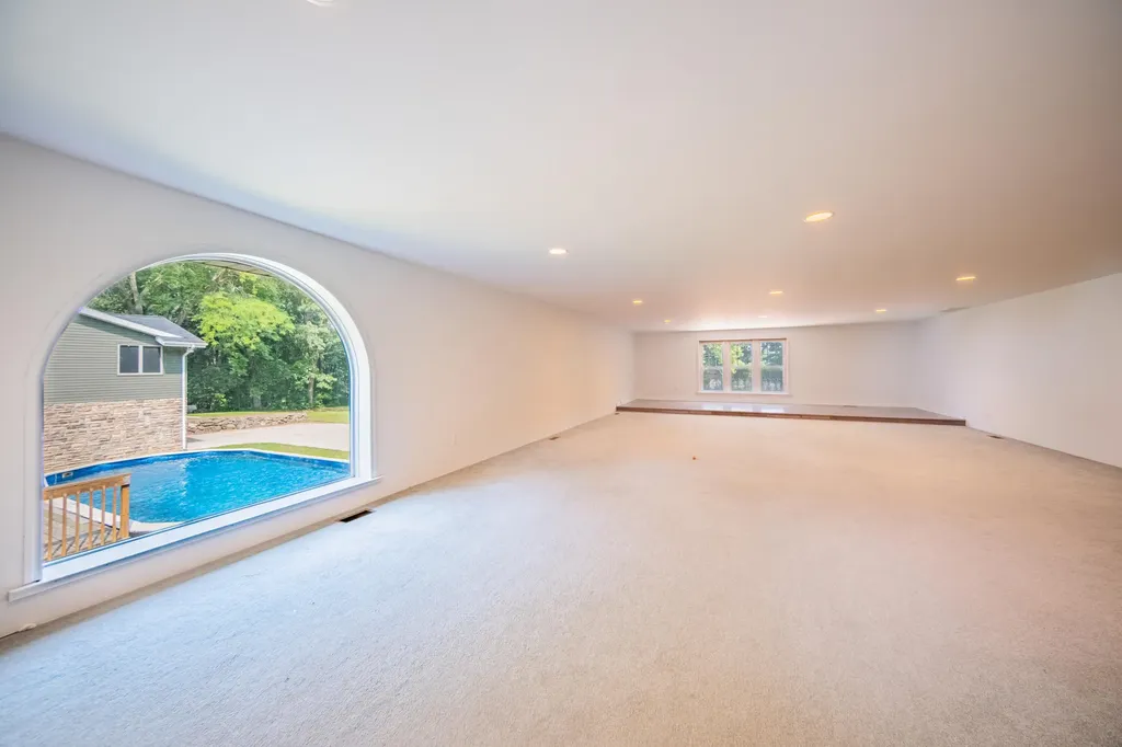9625 Glenn Road Waterloo Township MI 49240
