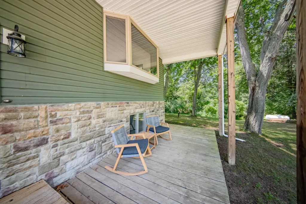 9625 Glenn Road Waterloo Township MI 49240