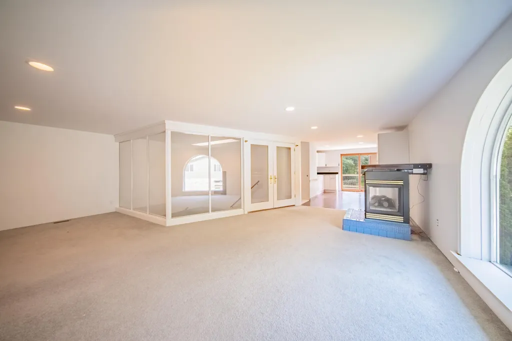 9625 Glenn Road Waterloo Township MI 49240