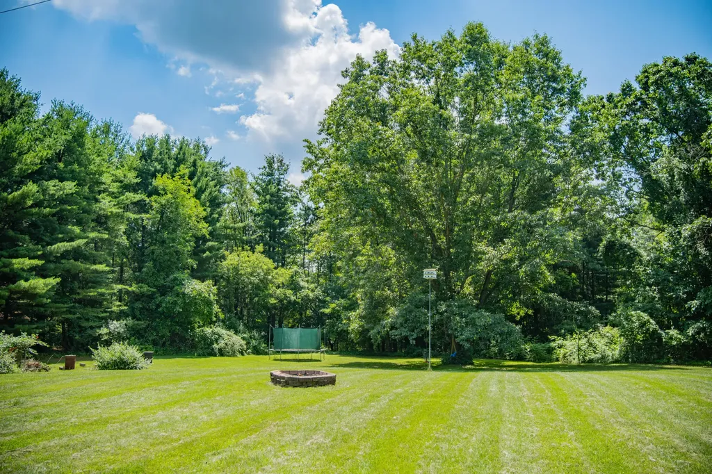 9625 Glenn Road Waterloo Township MI 49240