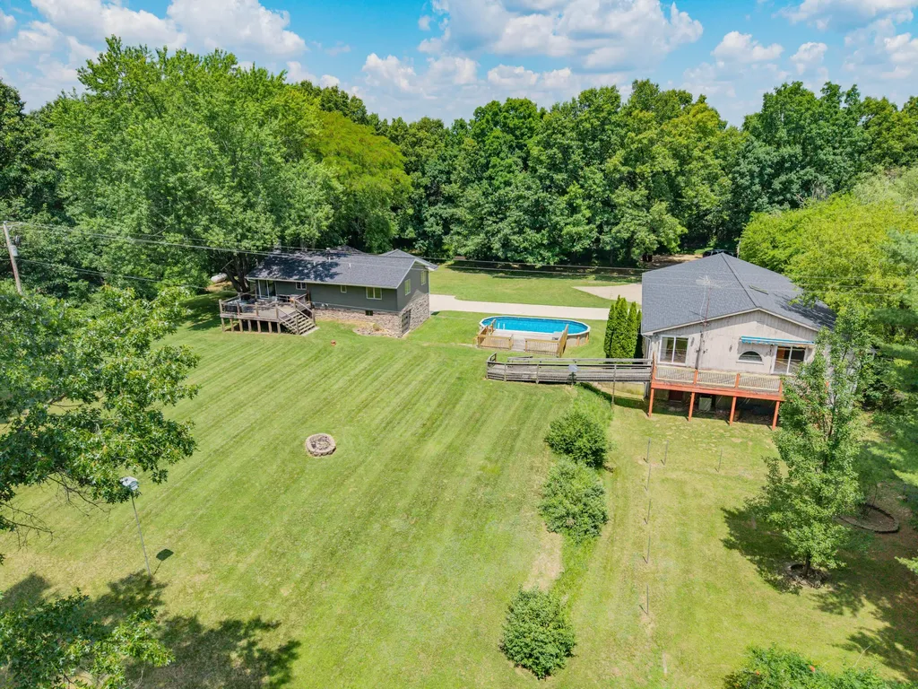 9625 Glenn Road Waterloo Township MI 49240