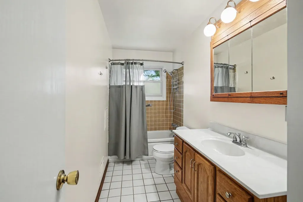 481 Argyle Crescent Milan City MI 48160