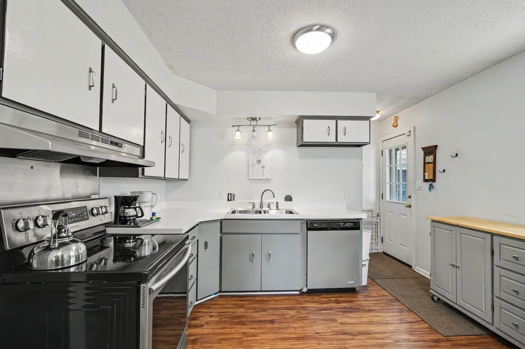 481 Argyle Crescent Milan City MI 48160