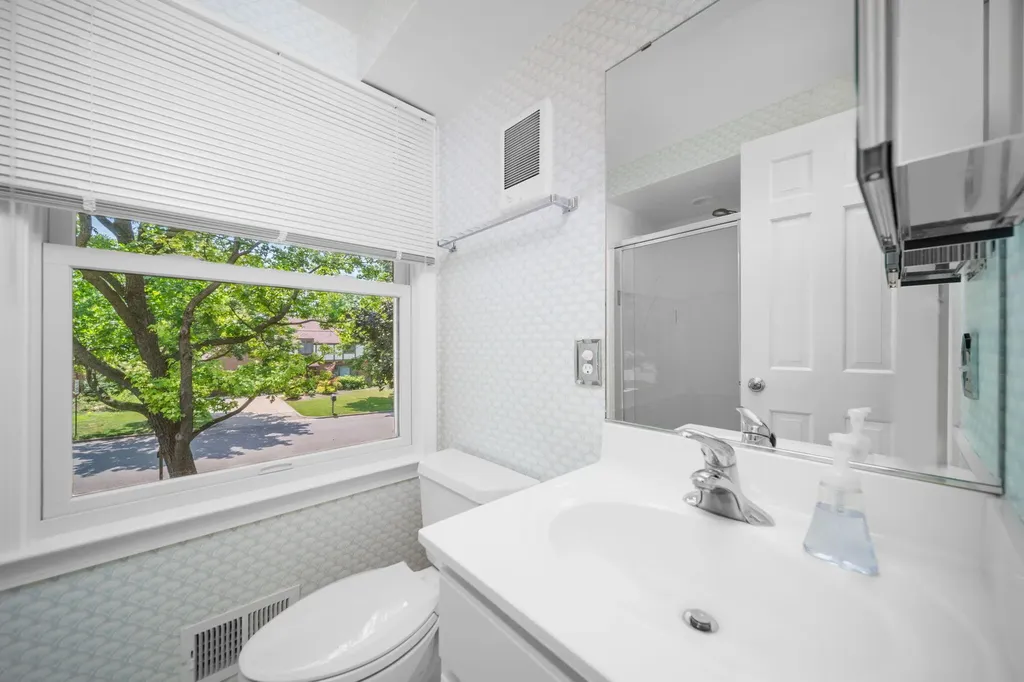 3541 Windemere Drive Ann Arbor City MI 48105