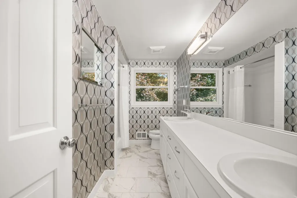 3541 Windemere Drive Ann Arbor City MI 48105