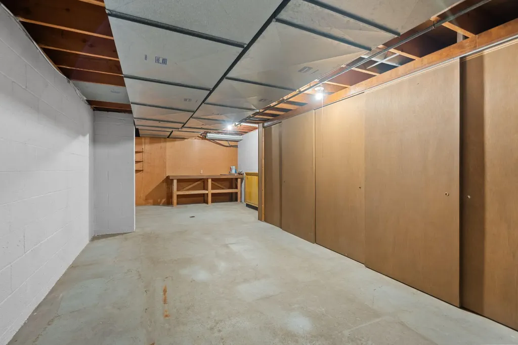 3541 Windemere Drive Ann Arbor City MI 48105