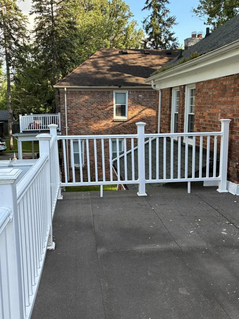 15350 Warwick Street Detroit City MI 48223