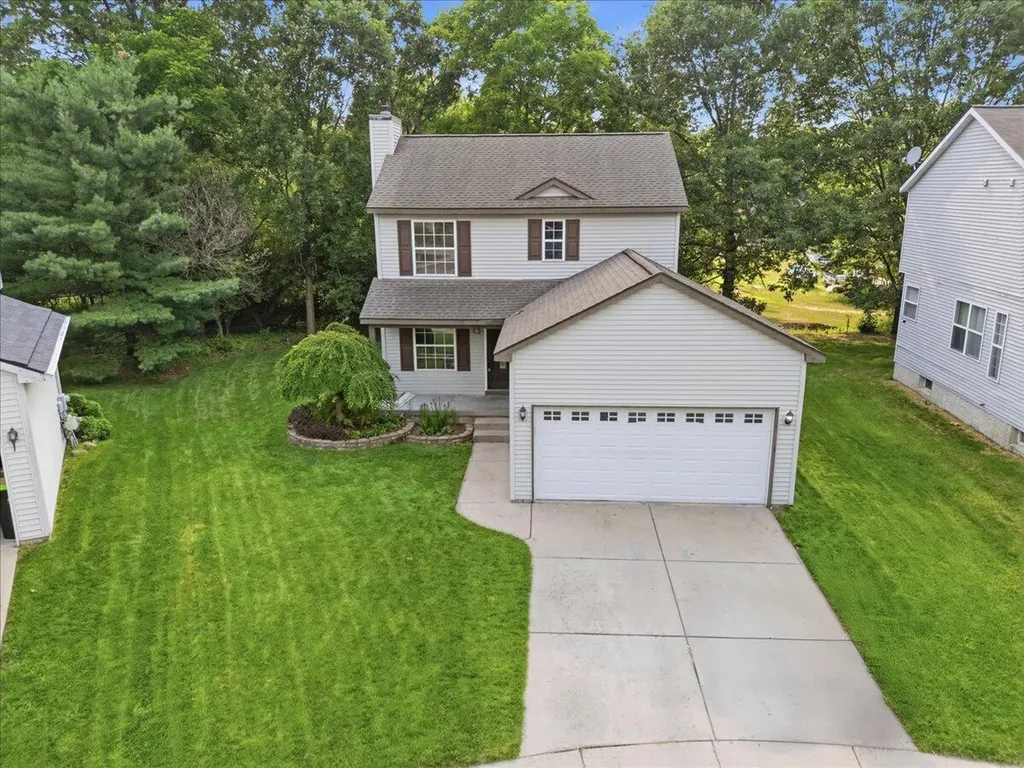 608 Heritage Circle Fenton City MI 48430