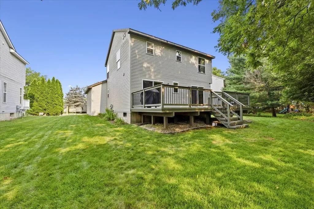 608 Heritage Circle Fenton City MI 48430