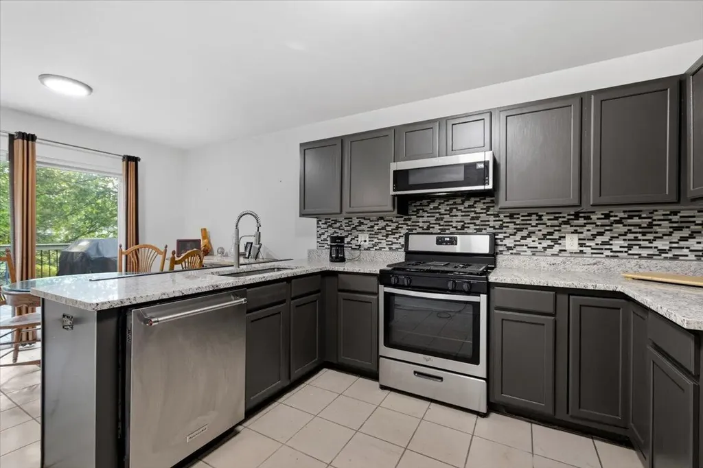 608 Heritage Circle Fenton City MI 48430