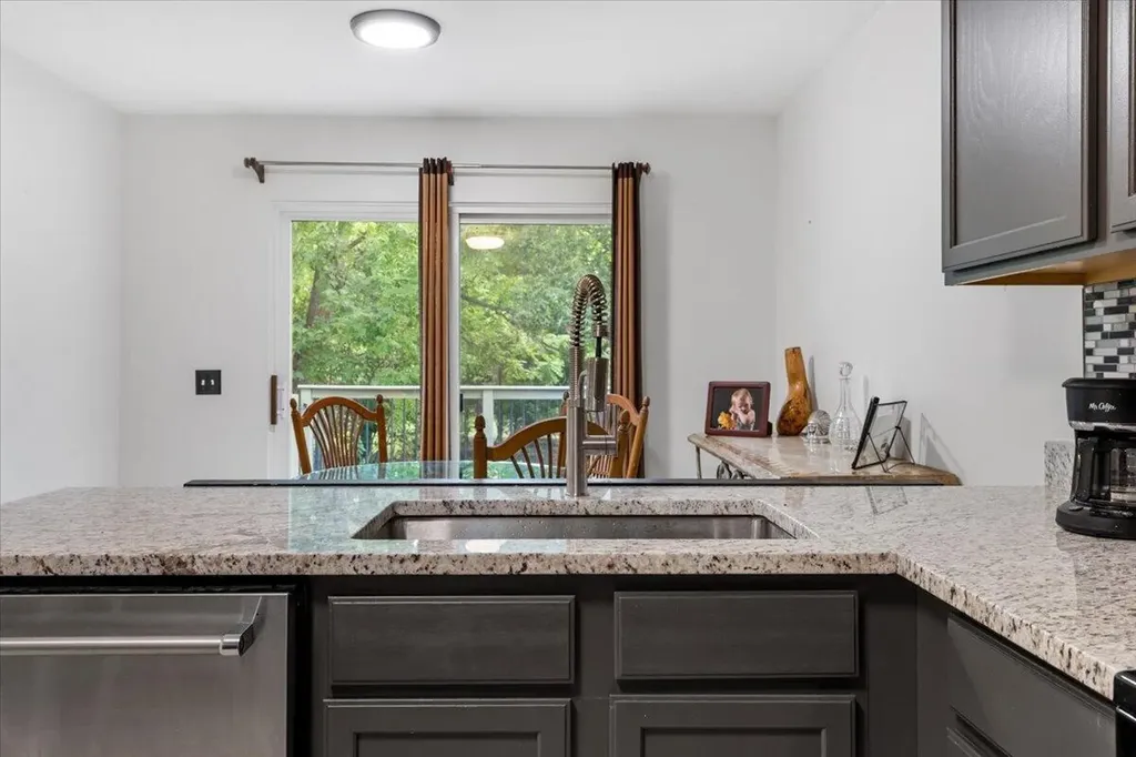 608 Heritage Circle Fenton City MI 48430