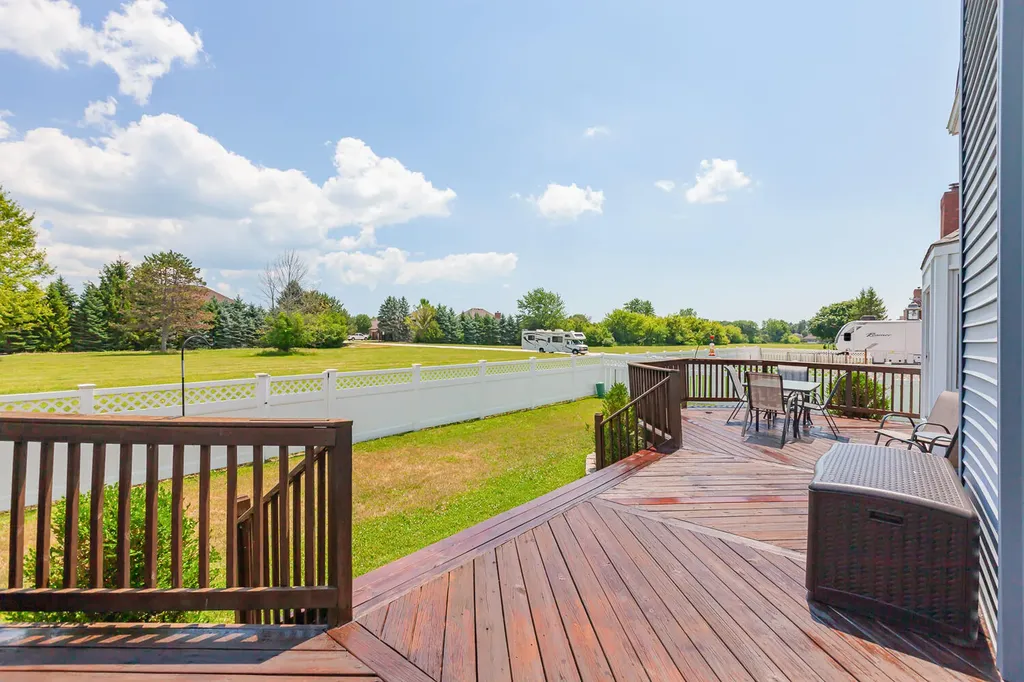 32321 Liparoto Drive Rockwood City MI 48173