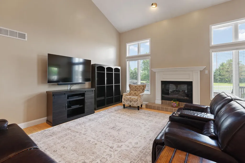 32321 Liparoto Drive Rockwood City MI 48173