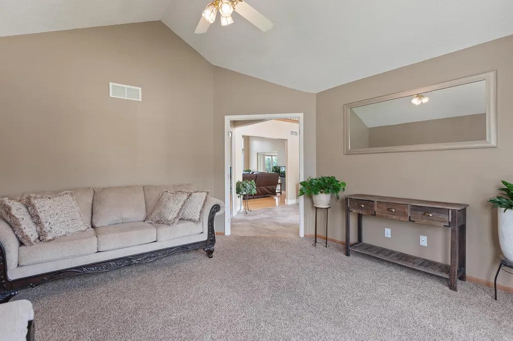 32321 Liparoto Drive Rockwood City MI 48173