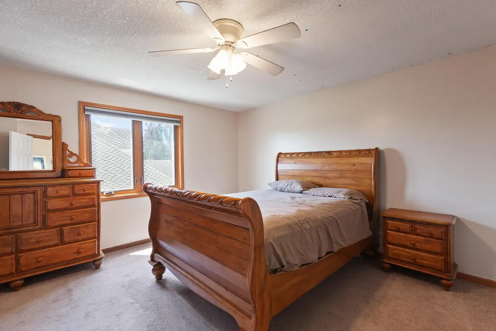 32321 Liparoto Drive Rockwood City MI 48173