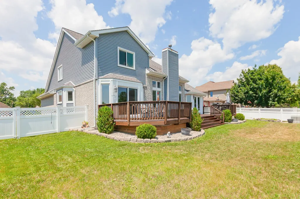 32321 Liparoto Drive Rockwood City MI 48173