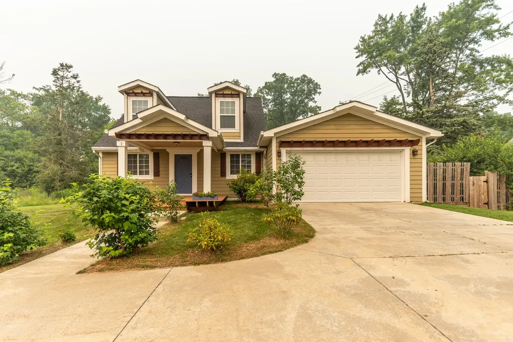 1 Maple Village Court Ann Arbor City MI 48103