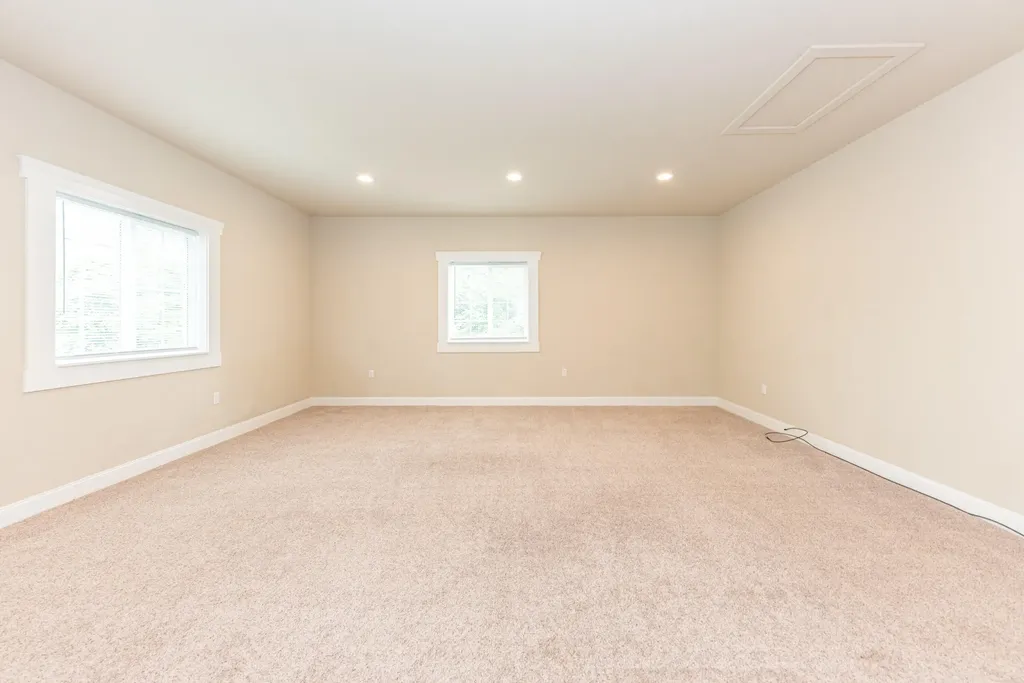 1 Maple Village Court Ann Arbor City MI 48103