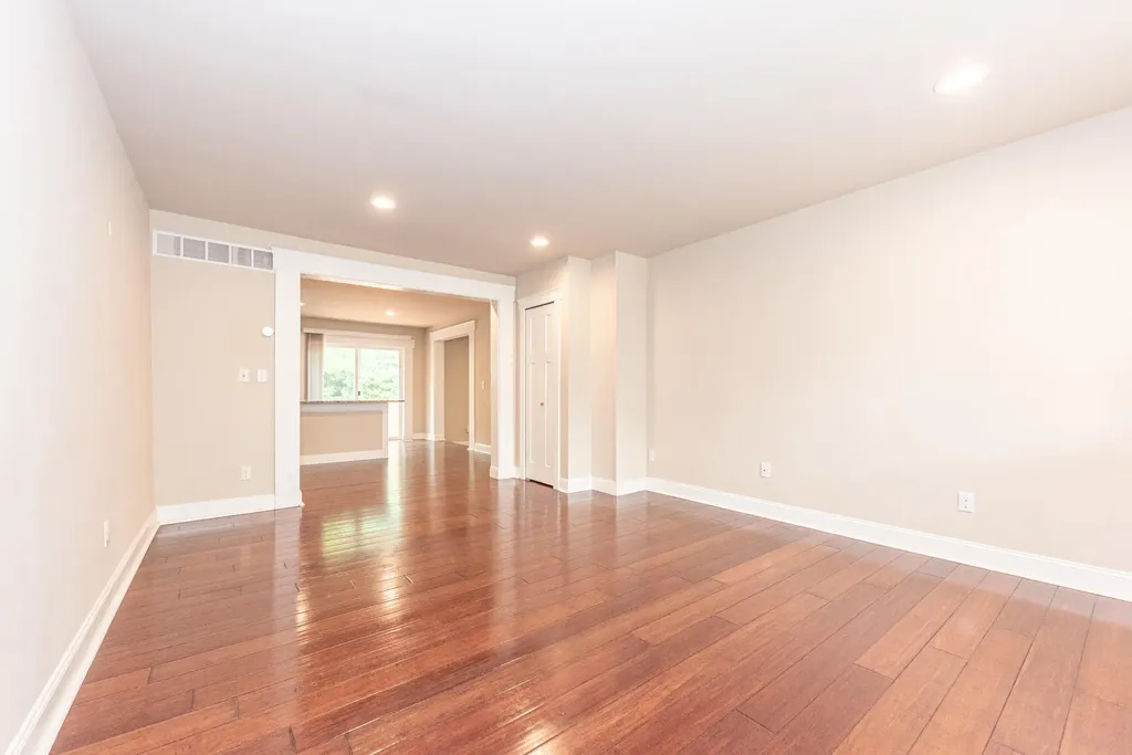 1 Maple Village Court Ann Arbor City MI 48103
