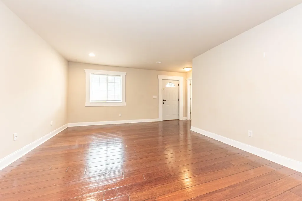 1 Maple Village Court Ann Arbor City MI 48103