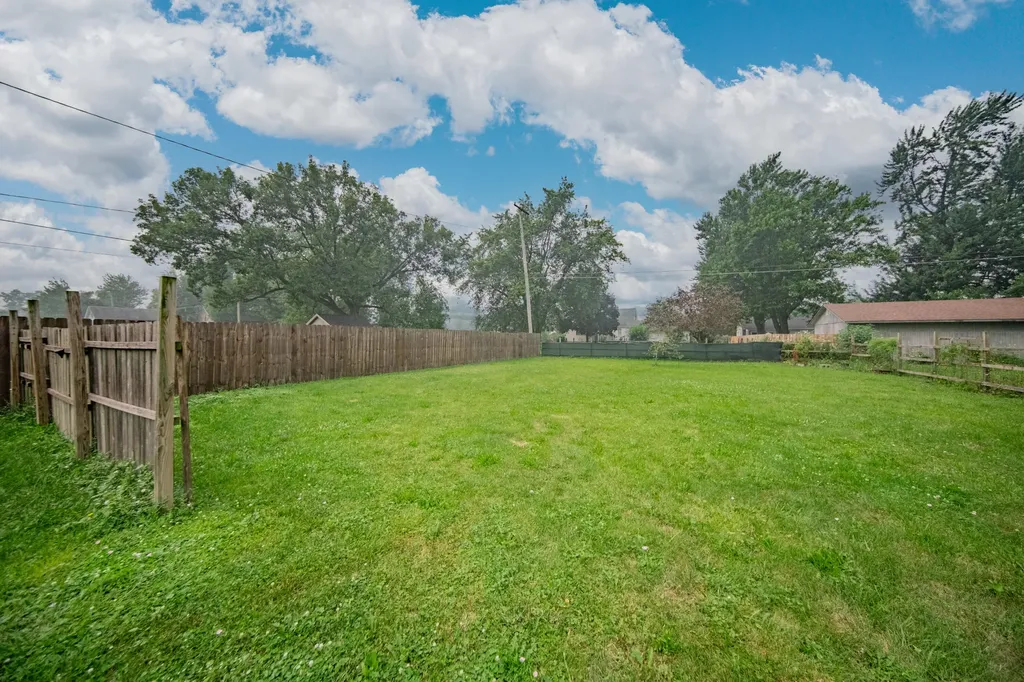 359 Ypsilanti Street Dundee Village MI 48131