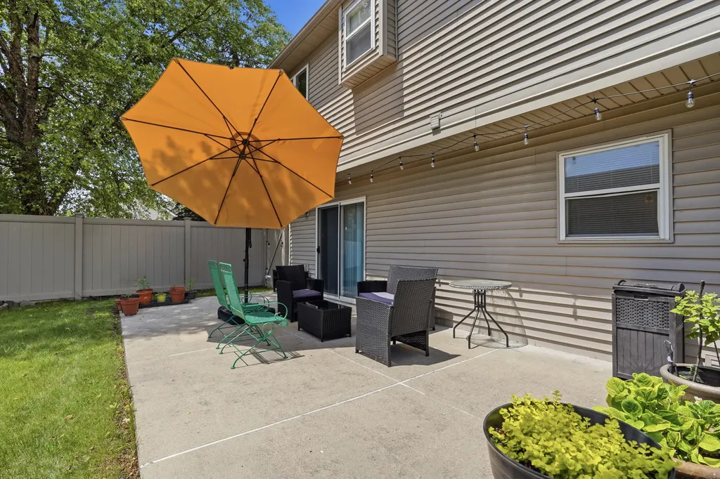38559 Nellie Lane Westland City MI 48186