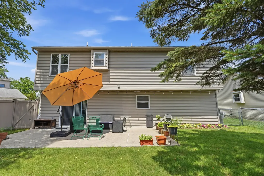 38559 Nellie Lane Westland City MI 48186