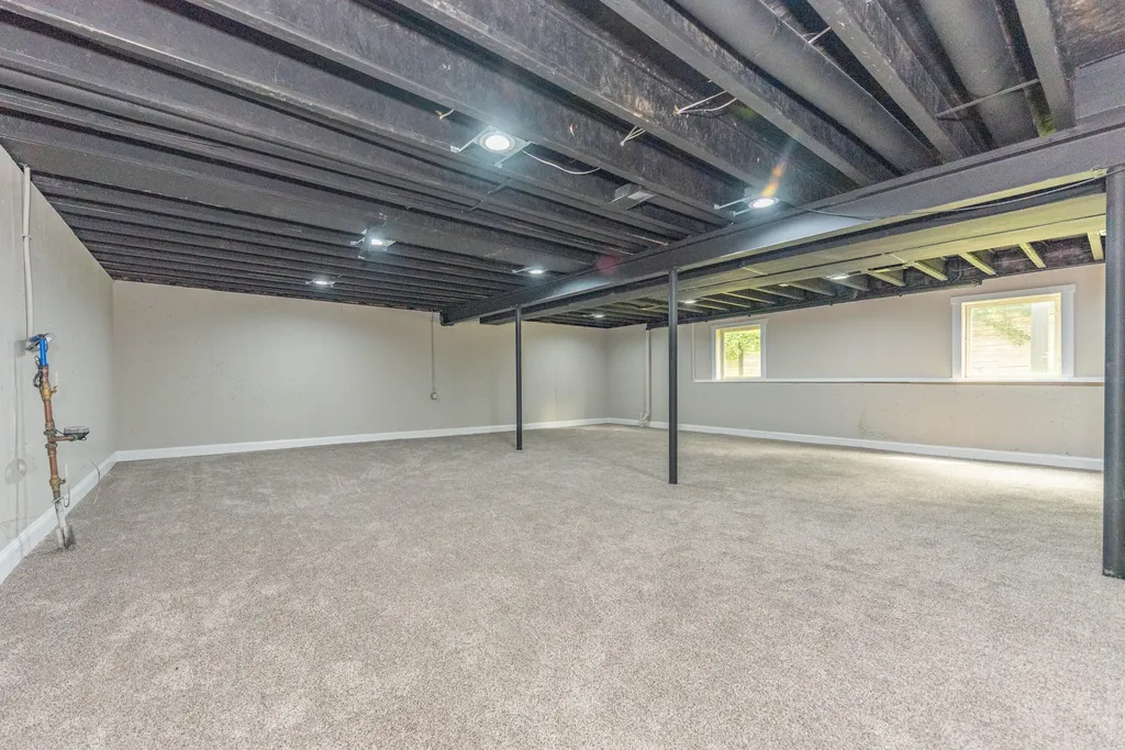 2 Maple Village Court Ann Arbor City MI 48103