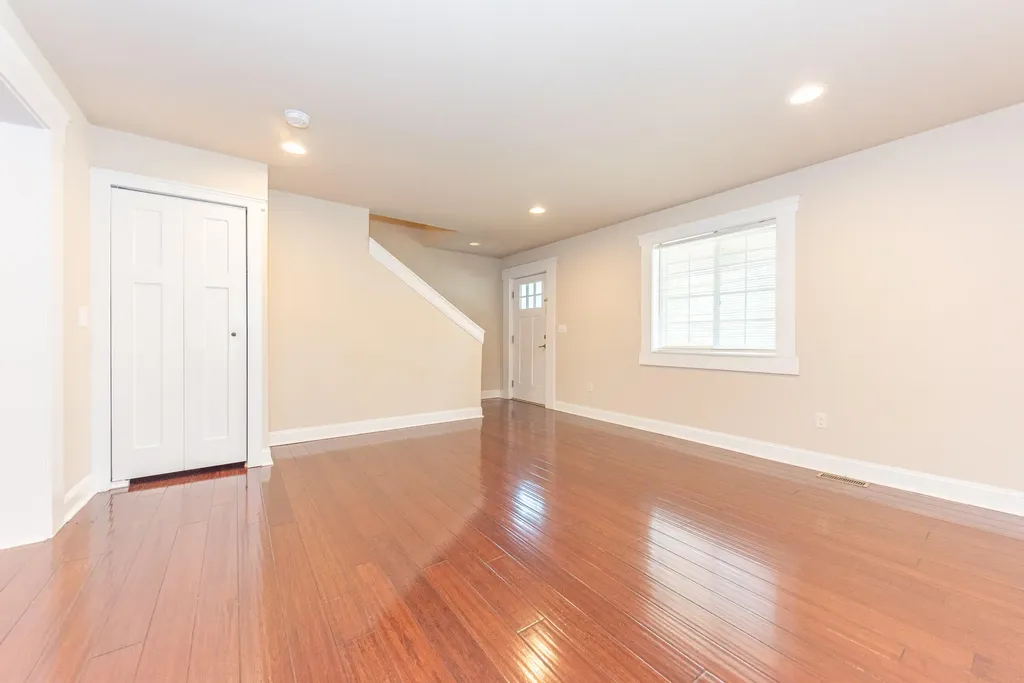 2 Maple Village Court Ann Arbor City MI 48103