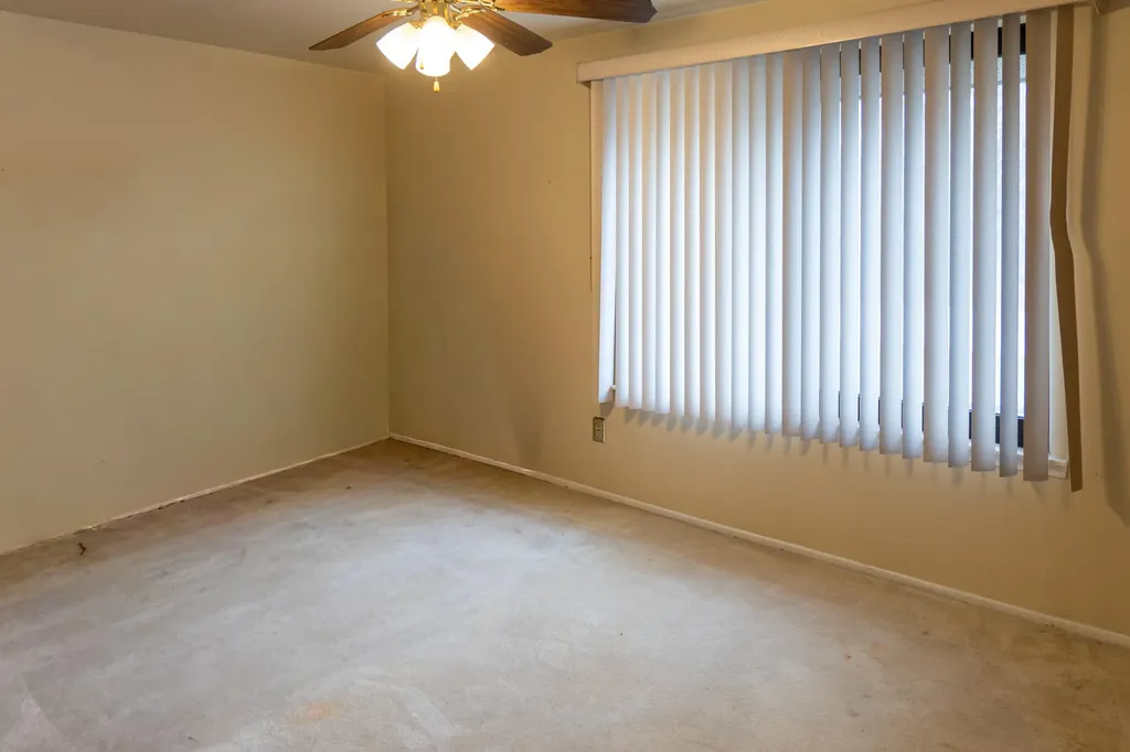 20977 Sherman Avenue Southfield City MI 48033