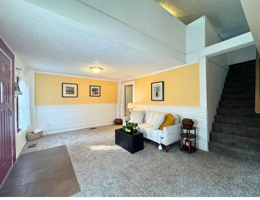 220 N East Street Brighton City MI 48116