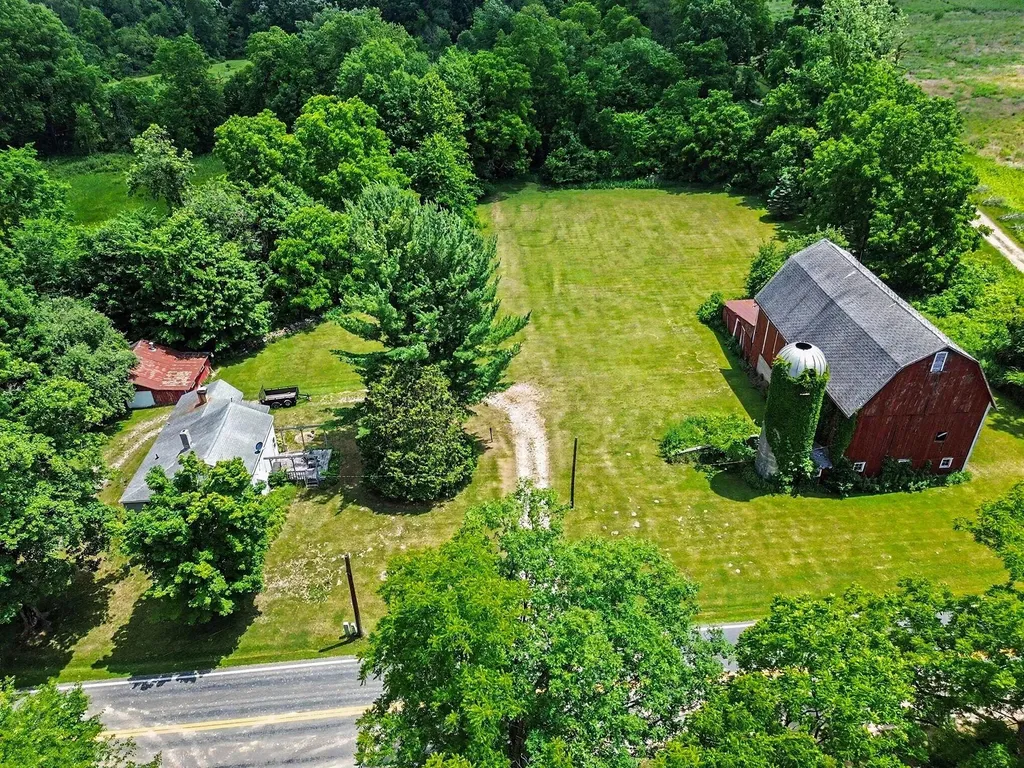 5901 Sharon Hollow Road Sharon Township MI 48158