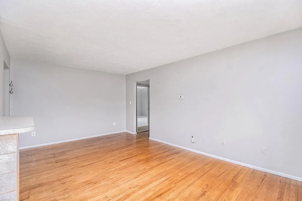 4910 Briarwood Avenue Royal Oak City MI 48073