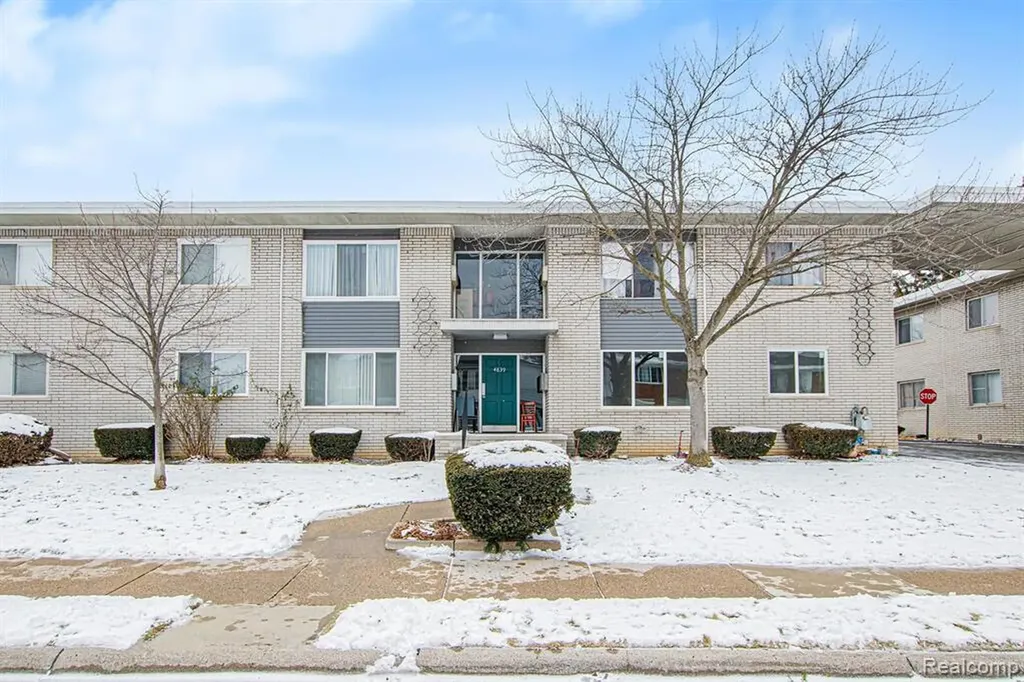 4839 Mansfield Avenue Royal Oak City MI 48073