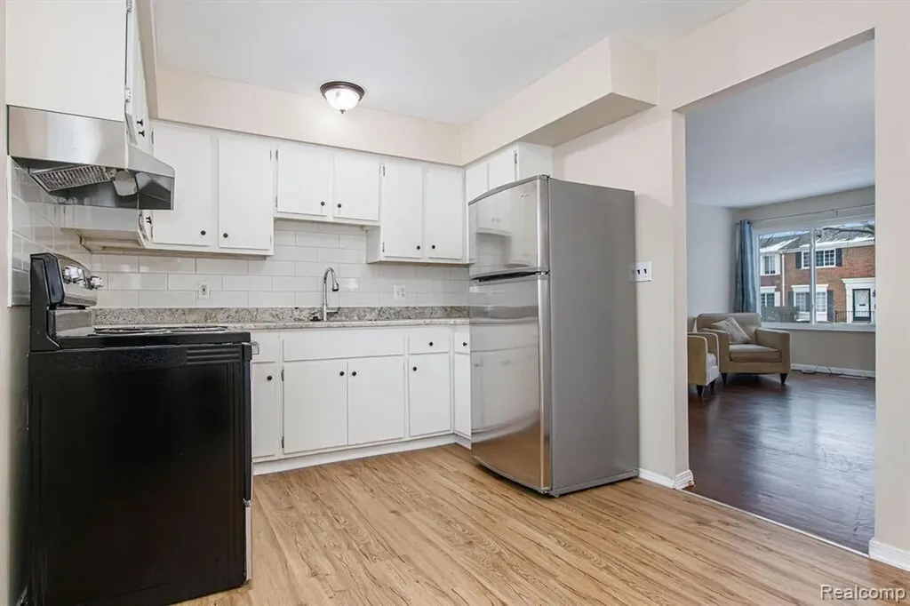 4839 Mansfield Avenue Royal Oak City MI 48073