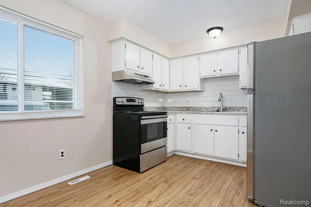 4839 Mansfield Avenue Royal Oak City MI 48073