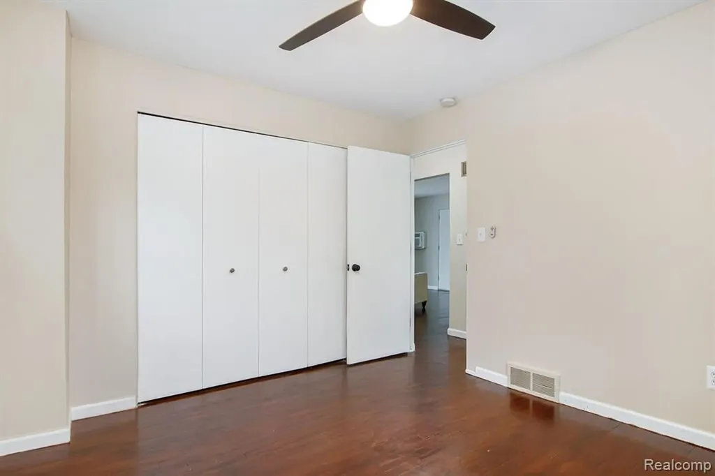 4839 Mansfield Avenue Royal Oak City MI 48073