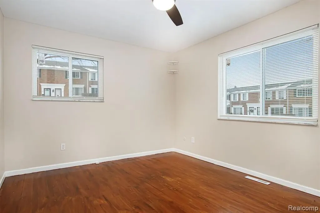 4839 Mansfield Avenue Royal Oak City MI 48073