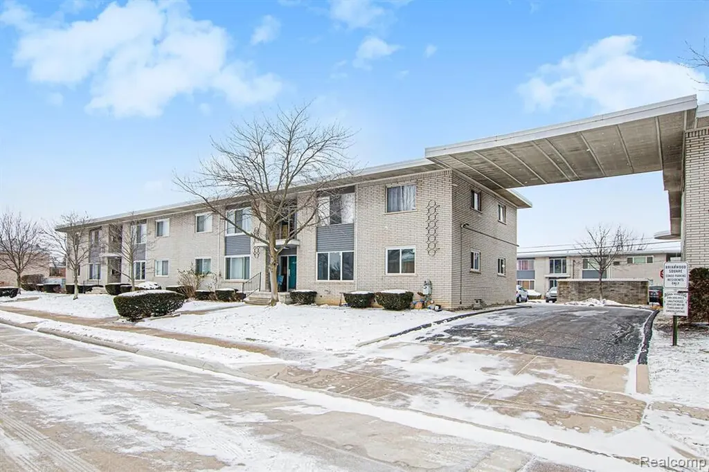 4839 Mansfield Avenue Royal Oak City MI 48073