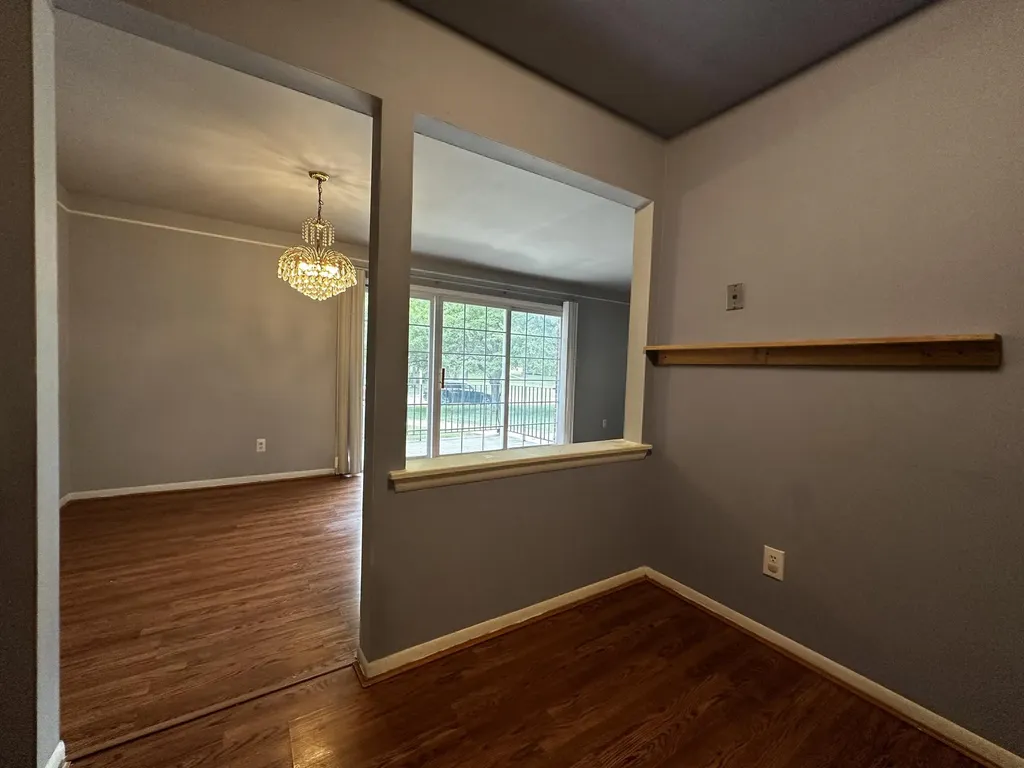 416 S Fox Hills Drive S Bloomfield Charter Township MI 48304