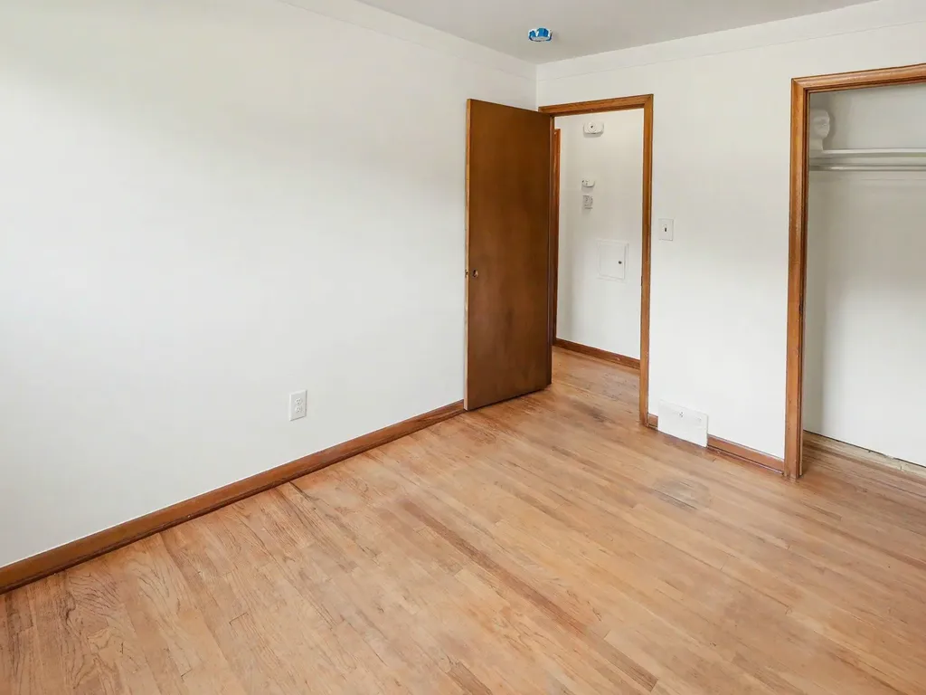 32740 Grandview Avenue Westland City MI 48186